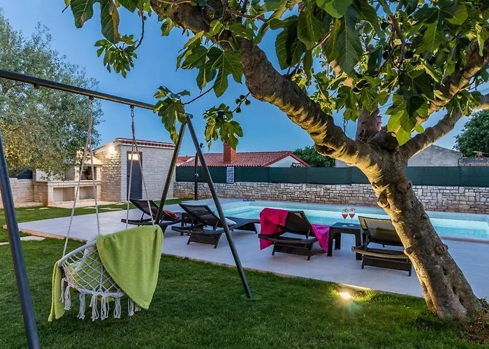 Pietra Villa Galižana